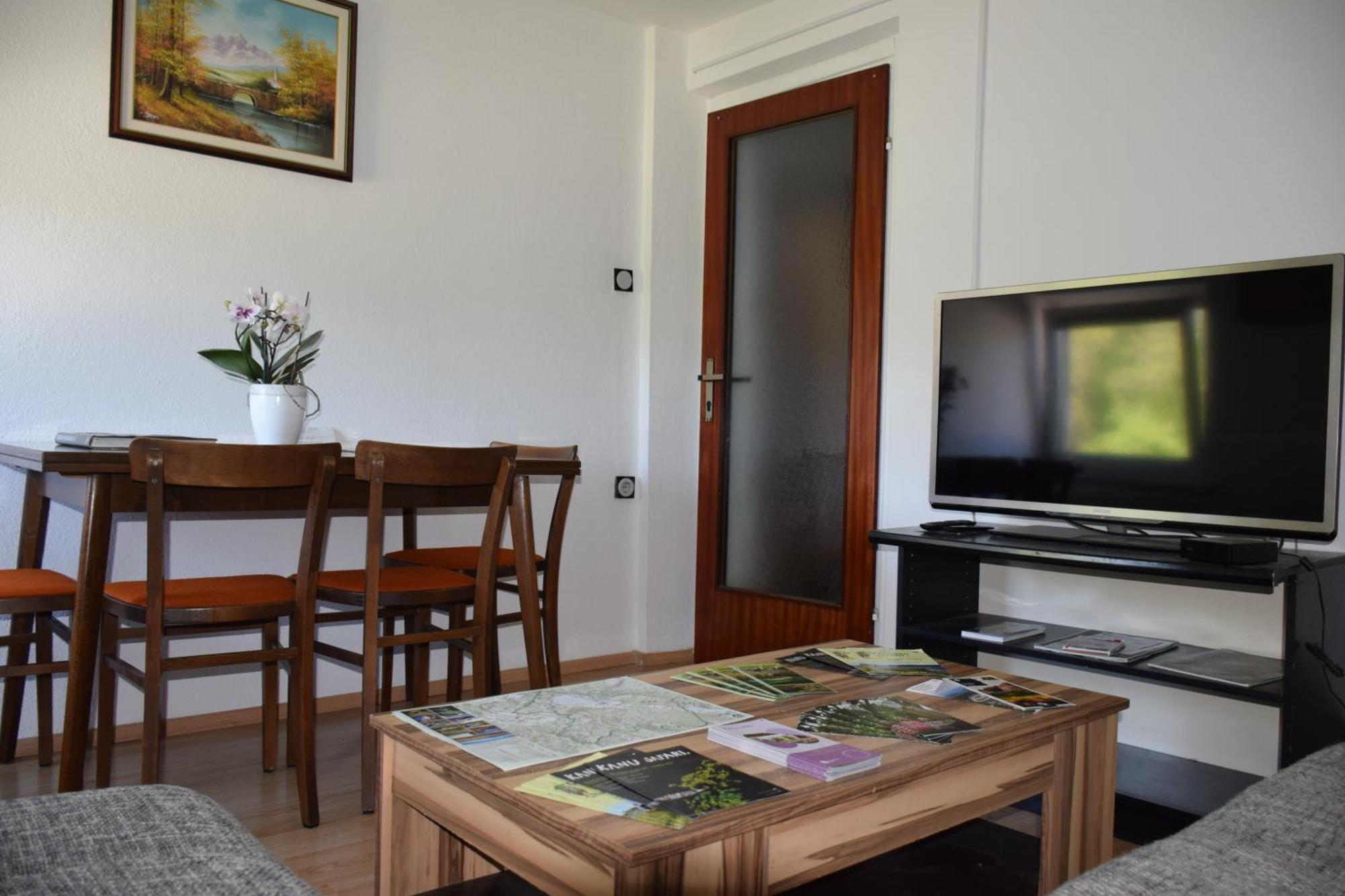 Apartma Narava Begunje pri Cerknici Zimmer foto